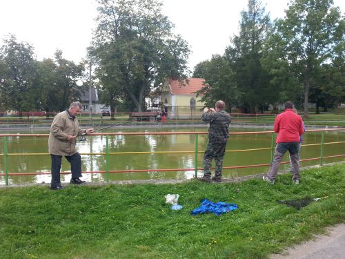 Dětské rybářské závody, září